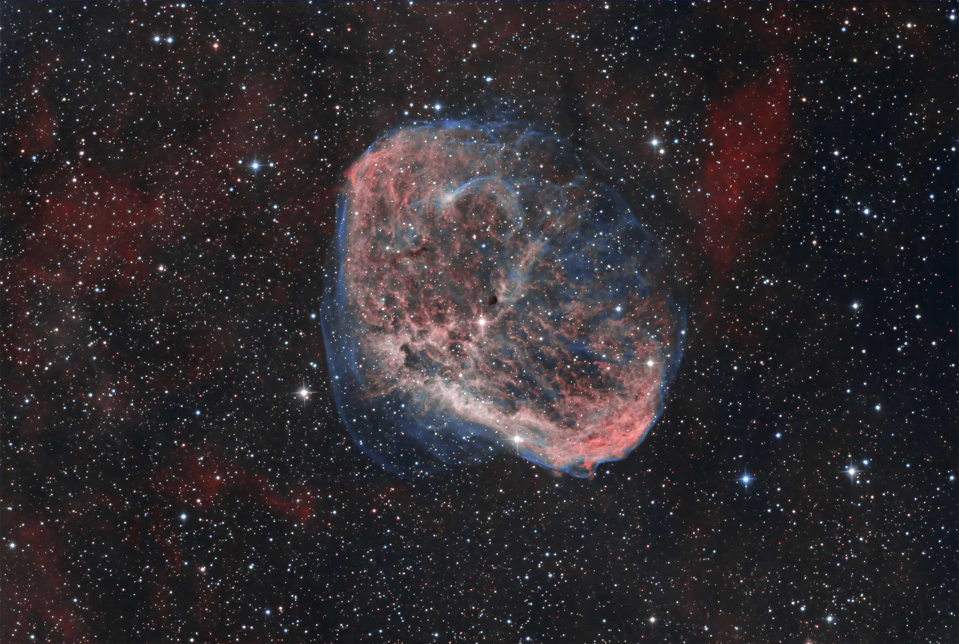 crescent nebula